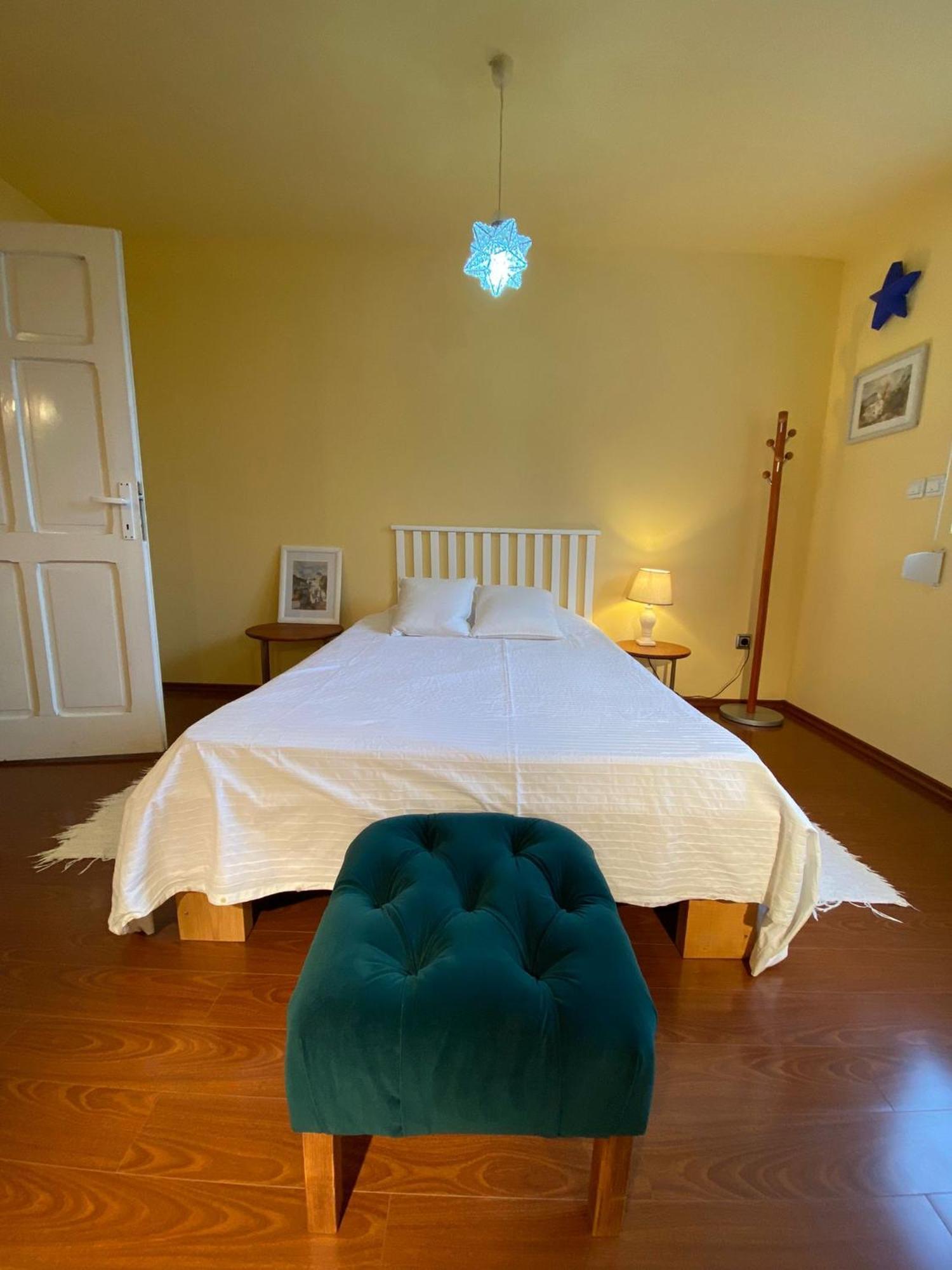 Cosy Bedroom For 2 With Balcony In A Family Villa Turnu Magurele Exterior photo